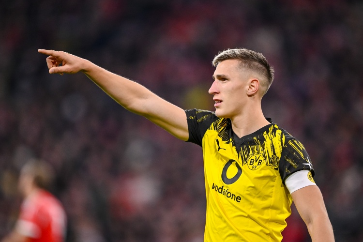 华体会体育直播-赫迪拉谈施洛特贝克被嘘：刚刚续约就可能离队，没有球迷会喜欢