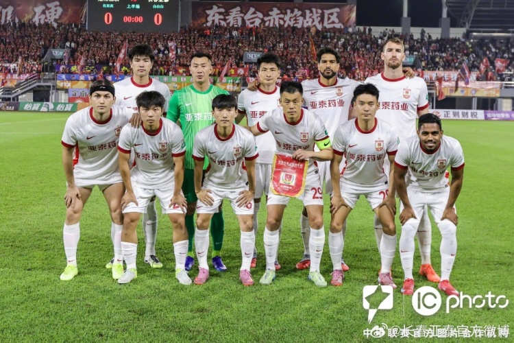阎峰：这场比赛确实是按照赛前部署进行的，大家完成的非常好